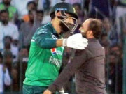 گراؤنڈ میں گھس کر شاداب کو گلے لگانے والے شائق کیخلاف مقدمہ درج