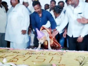 بھارت میں کتے کی دھوم دھام سے سالگرہ کی تقریب کا انعقاد