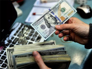 انٹربینک میں ایک ہفتے کے دوران ڈالر کی قدر میں ڈیڑھ روپیہ کمی ریکارڈ