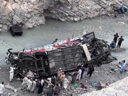 راولپنڈی سے کوئٹہ جانے والی بس کھائی میں جاگری 20 افراد جاں بحق