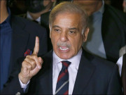 بجلی بحران وزیراعظم کا بند پاور پلانٹس فوری بحال کرنے کا حکم