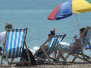 برطانیہ کے کئی بڑے شہروں میں درجہ حرارت 40 ڈگری تک پہنچنے کا امکان