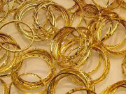 بھارتی خاتون نے نیند میں 39 لاکھ روپے مالیت کے زیورات کوڑے دان میں پھینک دیے