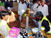 تھر میں قحط سے اموات سیاسی شخصیات نے تمام ذمے داری بیورو کریسی پر ڈال دی