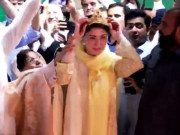 مریم نواز کو سونے کے تاج کا تحفہ