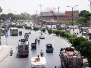 نمائش چورنگی پر ملزمان نے ہوٹل پر بیٹھے شہریوں کو لوٹ لیا