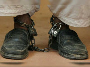 چیچہ وطنی میں ایک سال سے زنجیروں میں جکڑے دو بھائیوں کو بازیاب کرالیا گیا