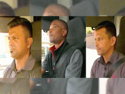 2 سابق سری لنکن ایک زمبابوین کرکٹر آسٹریلیا میں بسیں چلانے لگے