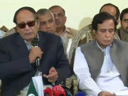 چوہدری شجاعت کا گروپ پرویز الہیٰ کے اراکین توڑنے کے لیے متحرک