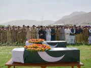 شہید فوجی افسران کی نماز جنازہ آبائی علاقوں میں ادا آرمی چیف کی بلوچستان میں شرکت