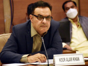 سپریم کورٹ کا جج رہنے والا شخص خواتین کو ہراساں کرتا ہے نور عالم خان