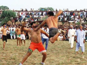 پنجاب کے روایتی کھیل ’طمانچے دارکبڈی‘ کا میدان سج گیا