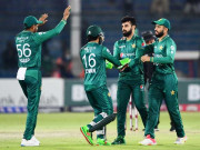 شاداب خان پاکستانی ٹیم کیلیے کسی بھی نمبر پر کھیلنے کو تیار