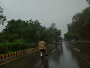 لاہورسمیت پنجاب کے مختلف اضلاع میں ہلکی بارش کا سلسلہ جاری 