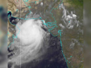 بحریہ عرب میں سمندری طوفان شدت اختیار کرگیا پاکستان کو کوئی خطرہ نہیں