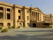 جعلسازی اور جان سے مارنے کی دھمکیاں دینے کا مقدمہ، ایس ایچ او کو نوٹس جاری