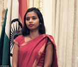 ویزا فراڈ کیس امریکی عدالت نے بھارتی خاتون سفارتکار پر ایک بار پھر فرد جرم عائد کر دی