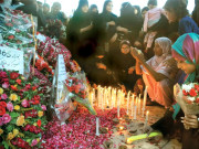 متحدہ کے تحت متاثرہ فیکٹری کی یادگار پر ہزاروں شمعیں روشن 