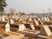 سیلاب اور بارشوں سے سیکڑوں قبرستان زیر آب مرنے والوں کی تدفین مسئلہ بن گئی