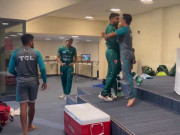 بھارت کیخلاف قومی ٹیم کی شاندار فتح ڈریسنگ روم میں کھلاڑیوں کا جشن