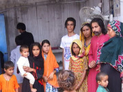 سیلاب متاثرین کی لاہور سمیت دیگر شہروں میں نقل مکانی شروع