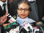 مشرف غداری کیس عدلیہ کی کارکردگی میں قانون کم اورلے دے زیادہ نظرآرہا ہے عاصمہ جہانگیر