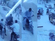 کراچی میں مسلح افراد کی ناکہ لگا کر متعدد شہریوں سے لوٹ مار