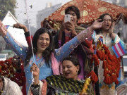 شناختی کارڈ بنوانا اور جنس تبدیل کروانا آسان کام نہیں خواجہ سرا کمیونٹی