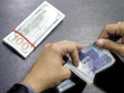 روپے کے مقابلے میں ڈالر کی قدر مسلسل گراوٹ کا شکار