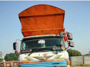 بھارتی کسٹم حکام کا پاکستانی ٹرک سے منشیات بر آمد کرنے کا دعویٰ