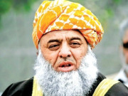 کراچی سمیت کہیں فوجی آپریشن نہیں ہوناچاہیےفضل الرحمن