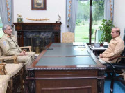 وزیراعظم کی آرمی چیف سے ملاقات اہم امور پر تبادلۂ خیال