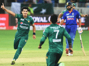 بھارت کیخلاف میچ میں بابراعظم نے ’’فاسٹ بولرز‘‘ کو اہم ہتھیار قرار دیدیا