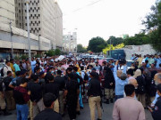 کراچی میں این ٹی ایس پاس اساتذہ کا جاب لیٹر نہ ملنے پر احتجاج درجنوں گرفتار