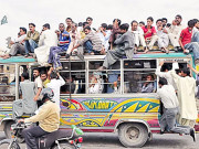ٹرانسپورٹ کے فرسودہ نظام طالبات اور خواتین کو ذہنی مریض بنا دیا