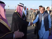 وزیراعظم دو روزہ دورے پر سعودی عرب پہنچ گئے