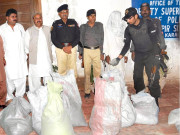 کراچی رکشا سے250 کلو بارودی مواد پکڑا گیا ڈرائیور گرفتار