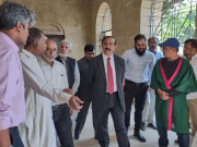 سیکریٹری کالج ایجوکیشن سندھ کا ڈی جے کالج کا دورہ