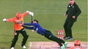 بگ بیش شاداب کے حیران کن کیچ نے شائقین کے دل جیت لیے