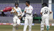 کراچی ٹیسٹ آخری وکٹ کیلیے تاریخ کی چوتھی بڑی شراکت بن گئی