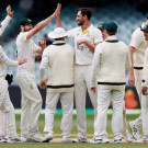 کینگروز نے ایک تیر سے 2 نشانے باندھ لیے