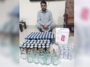 ڈی ایچ اے میں ملزم سے مختلف اقسام کی 137 شراب کی بوتلیں برآمد