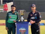 پاک نیوزی لینڈ ون ڈے سیریز کی ٹرافی کی رونمائی