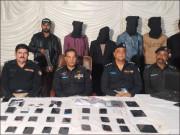 بنگلوں دکانوں اور ہوٹلوں کو لوٹنے والے ڈی جے گروپ کا سرغنہ ساتھیوں سمیت گرفتار