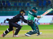 بابر اعظم کراچی کی پچ کے رویے پر حیران