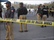 کراچی میں پانچ پولیس مقابلوں کے دوران 9 زخمی سمیت 11 ڈاکو گرفتار