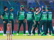 ٹیسٹ سیریز برابر ون ڈے میں شکست کھلاڑی گھروں کو لوٹ گئے