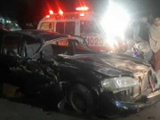 کراچی تیز رفتاری کے باعث گاڑی فٹ پاتھ سے ٹکرا کر الٹ گئی ڈرائیور جاں بحق