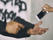 مہنگائی بے روزگاری سے لاہور میں اسٹریٹ کرائم میں خوفناک اضافہ