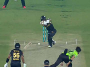 شاہین کی تباہ کن بولنگ حارث کا بیٹ دو ٹکڑے ہوگیا